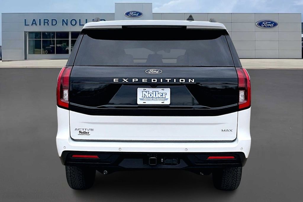 New 2025 Ford Expedition Max Active image 4