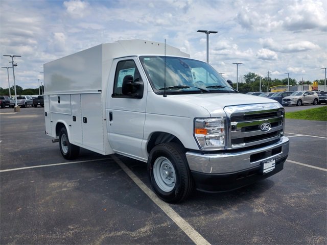 New 2026 Ford E-350 and Econoline 350 Super Duty w/ Power Equipment Group image 5