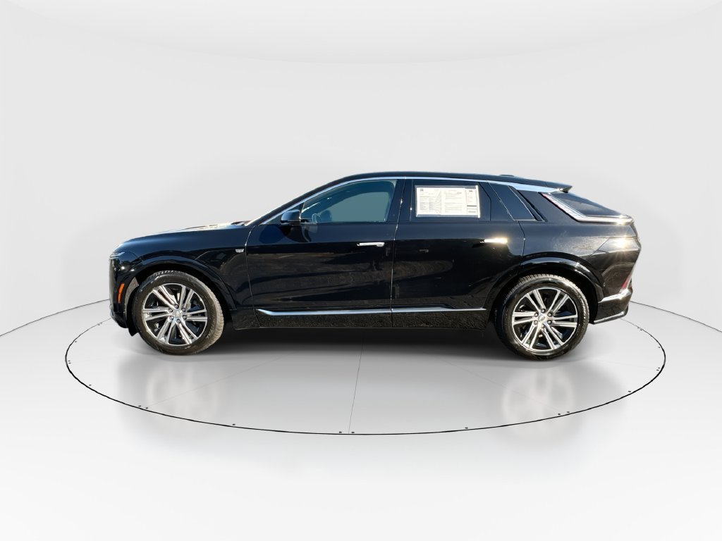 Used 2024 Cadillac Lyriq Luxury RWD image 5