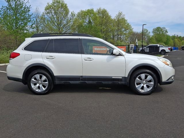 Used 2010 Subaru Outback 3.6R Limited AWD/4WD image 8