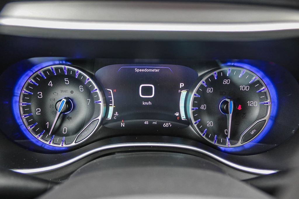 New 2027 Chrysler Pacifica Select FWD image 24