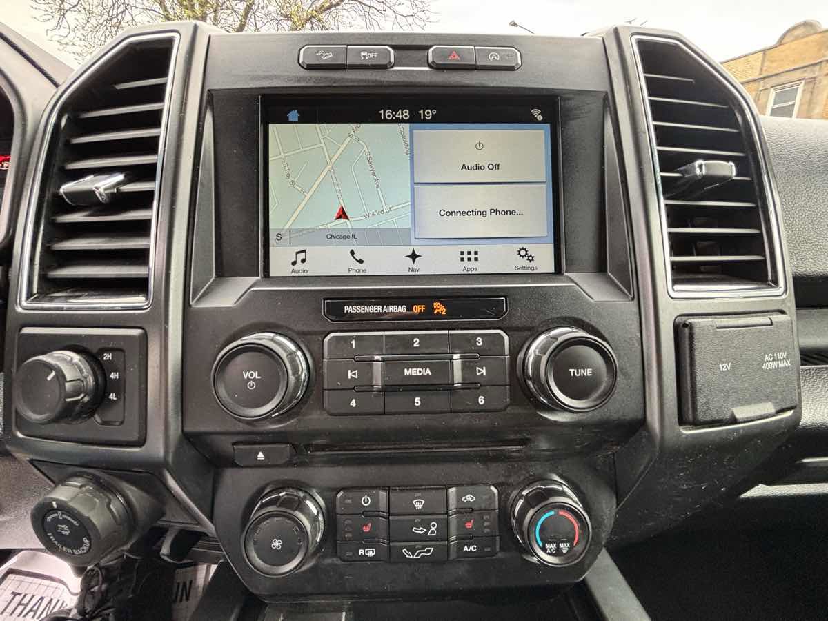 Used 2018 Ford F150 XLT w/ Equipment Group 302A Luxury AWD/4WD image 22