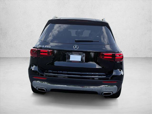 Used 2025 Mercedes-Benz GLB 250 image 6