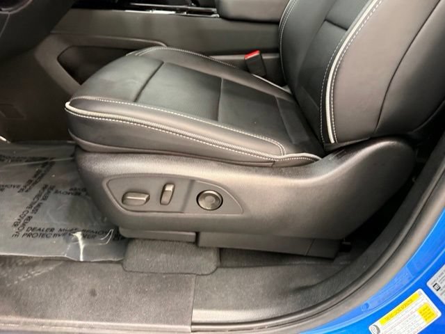 Used 2026 Chevrolet Silverado EV LT AWD/4WD image 16