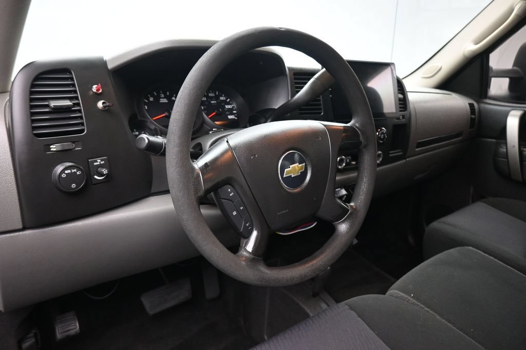 Used 2011 Chevrolet Silverado 1500 LS AWD/4WD image 29