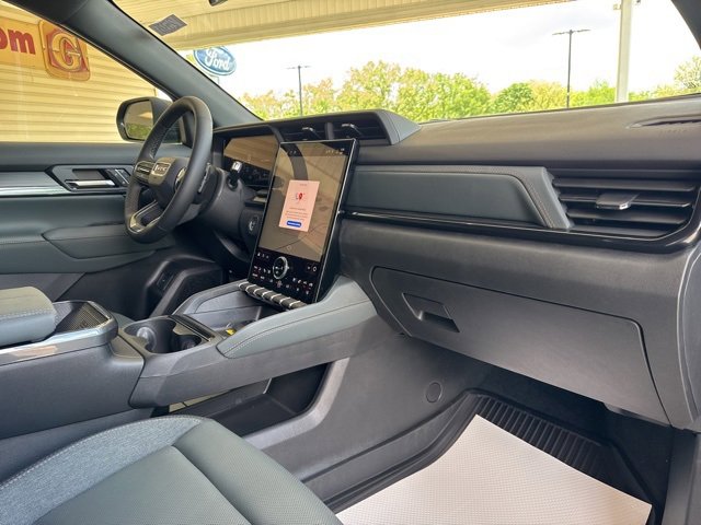 New 2026 GMC Terrain AT4 w/ Convenience Package III image 25