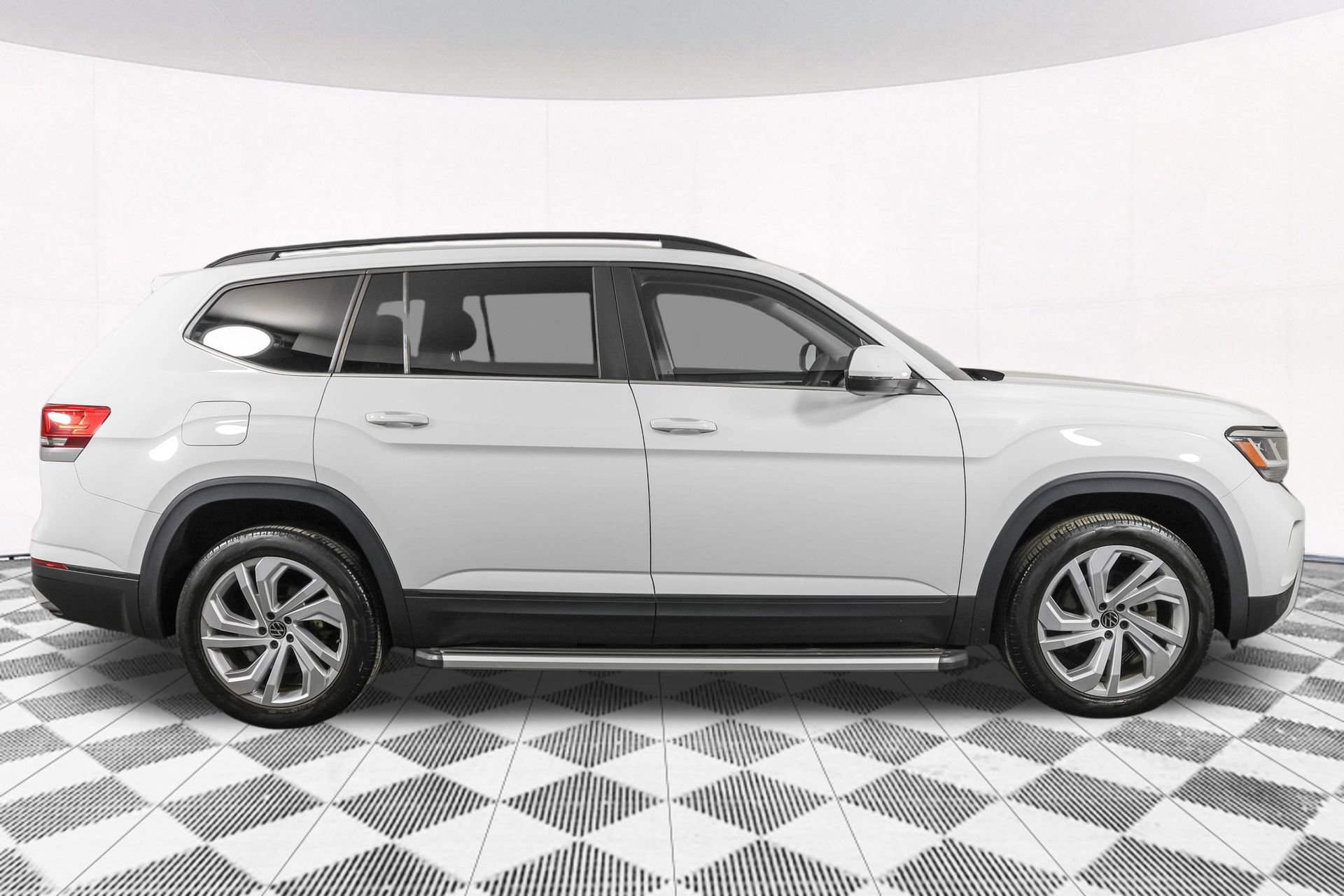 Used 2021 Volkswagen Atlas SE AWD/4WD image 15