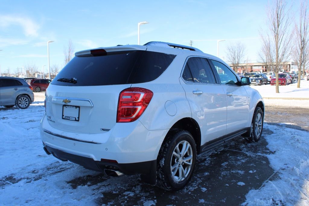Used 2017 Chevrolet Equinox Premier w/ Enhanced Convenience Package image 7