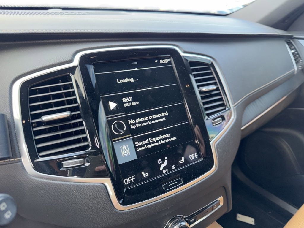 Used 2022 Volvo XC90 T6 Inscription w/ Climate Package image 17