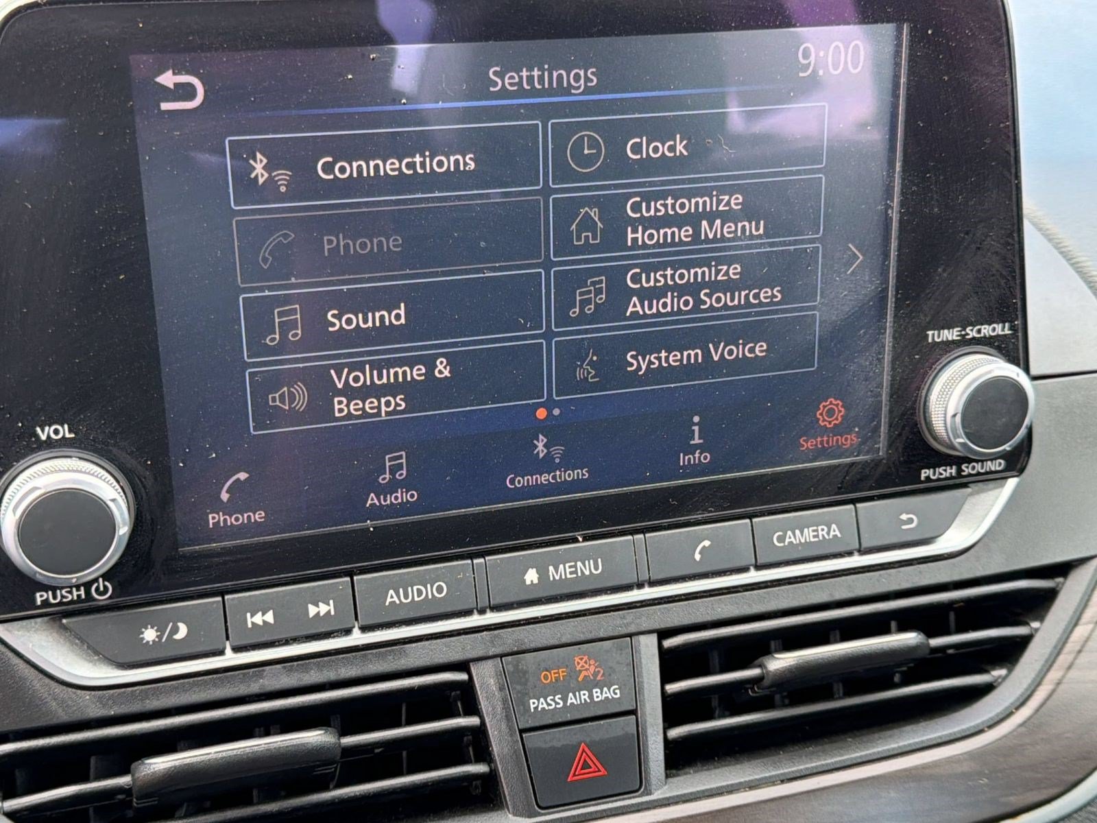 Used 2024 Nissan Altima 2.5 SV FWD image 19