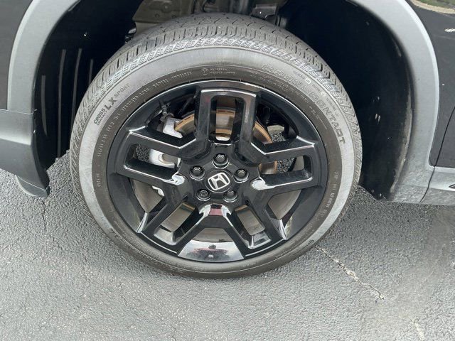 Used 2025 Honda Passport Black Edition image 11