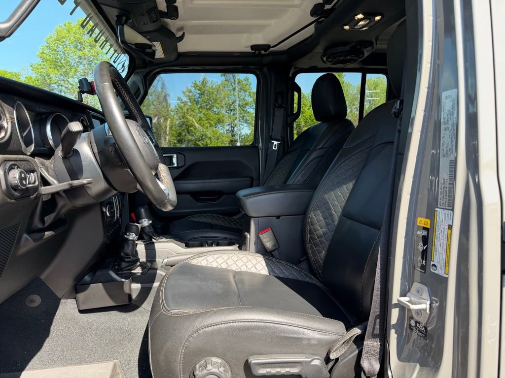 Used 2022 Jeep Gladiator Overland AWD/4WD image 14