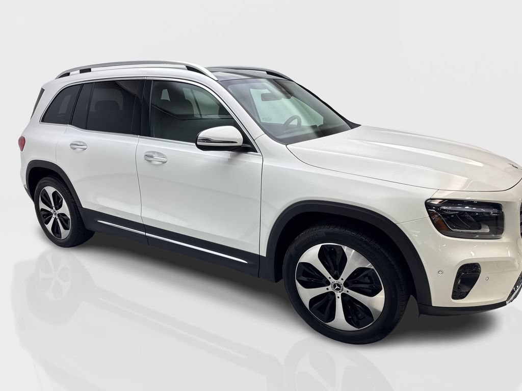 Used 2024 Mercedes-Benz GLB 250 image 12