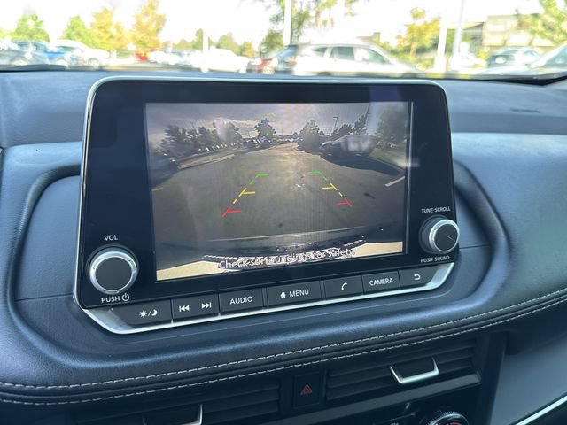 Used 2023 Nissan Rogue S AWD/4WD image 31