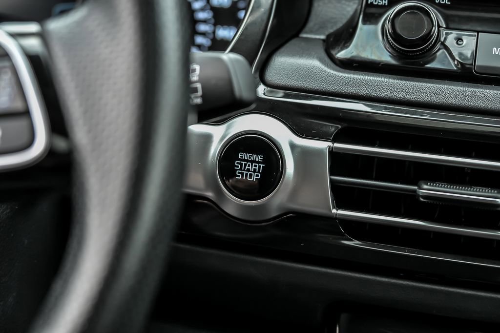 Used 2022 Kia Seltos SX w/ Sunroof Package image 23