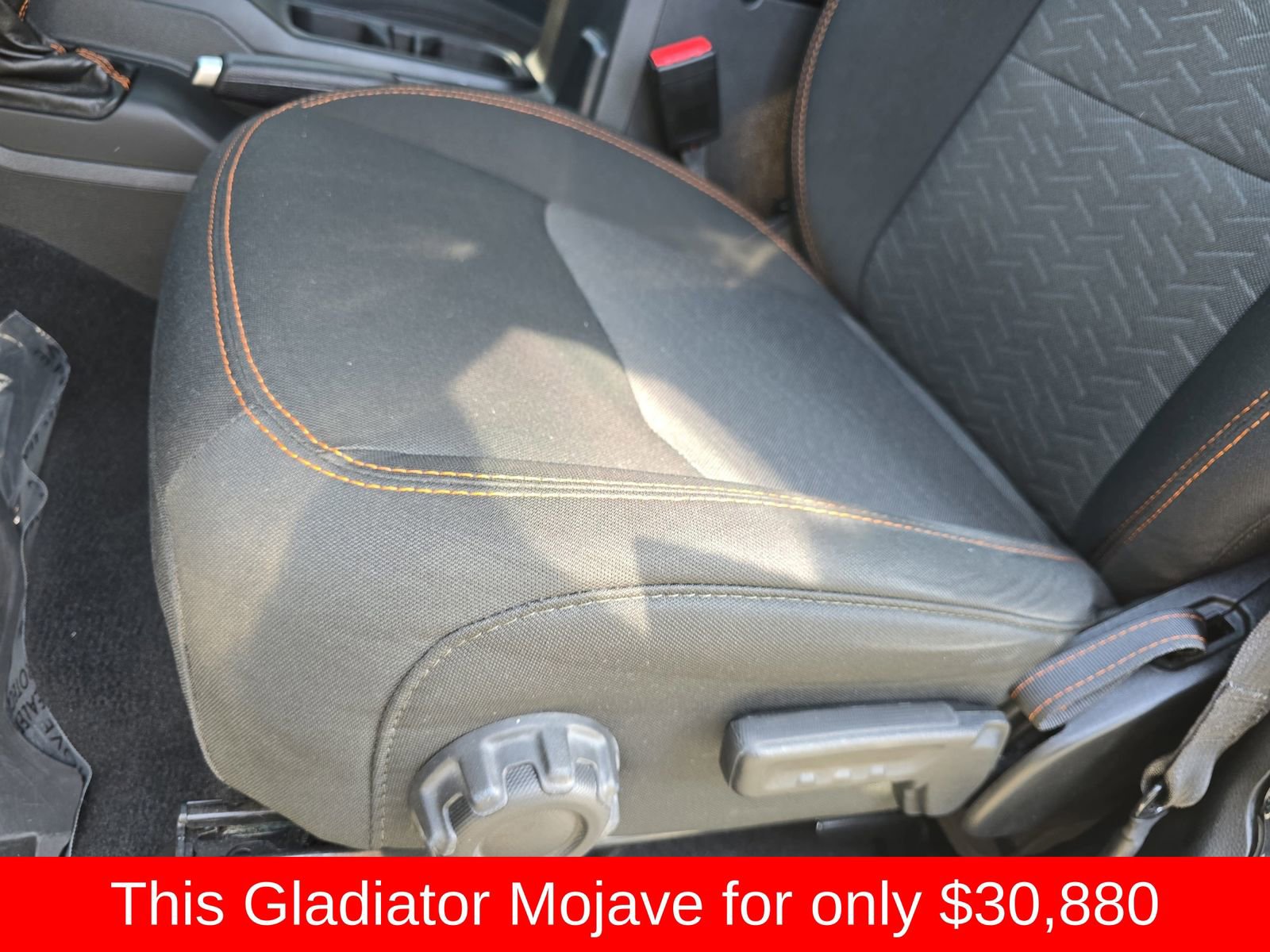 Used 2022 Jeep Gladiator Mojave w/ Cold Weather Group image 37