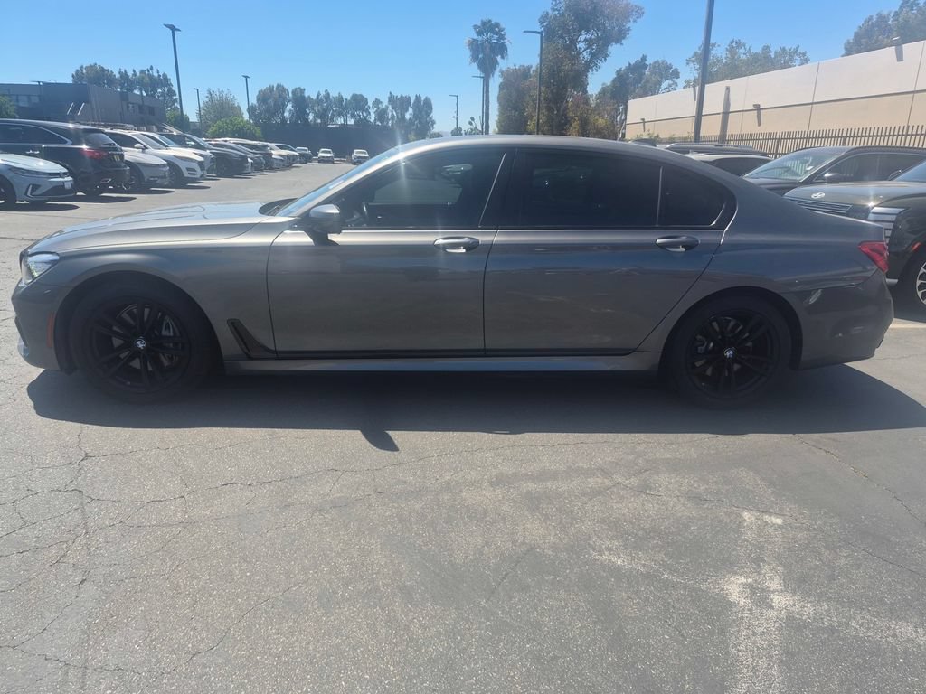 Used 2018 BMW 740i RWD image 4