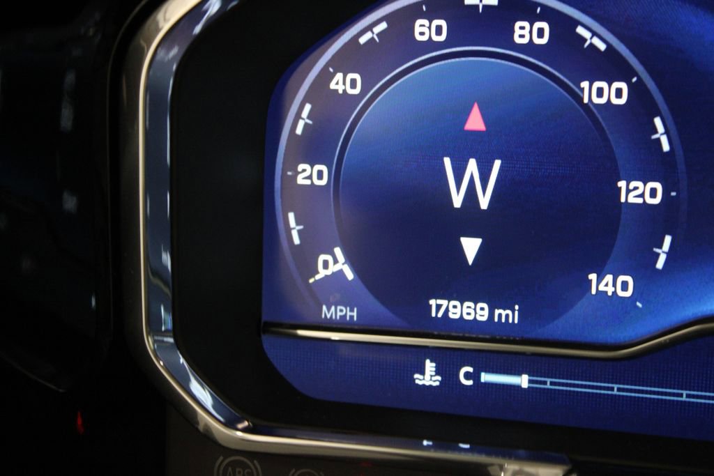 Used 2024 Chevrolet Silverado 3500 LT w/ Convenience Package image 38