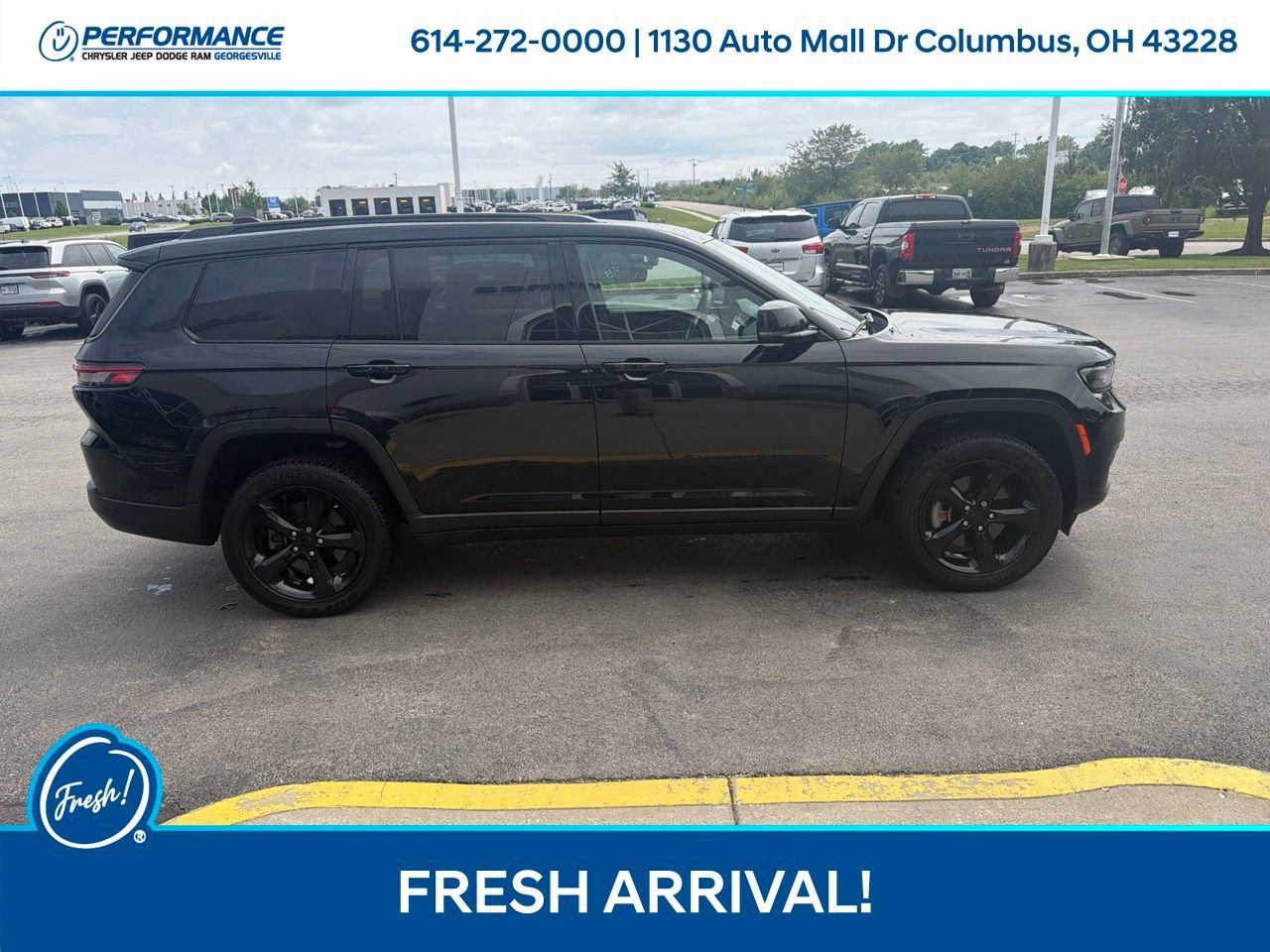Used 2023 Jeep Grand Cherokee L Laredo AWD/4WD image 3