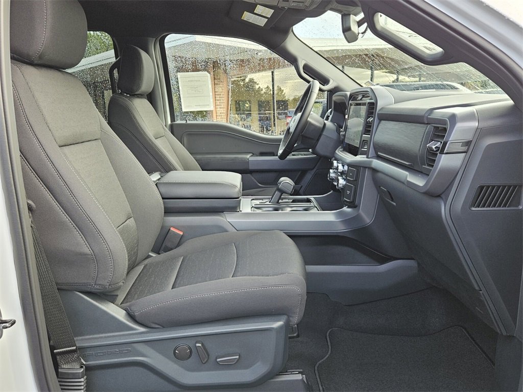 New 2025 Ford F150 XLT image 15
