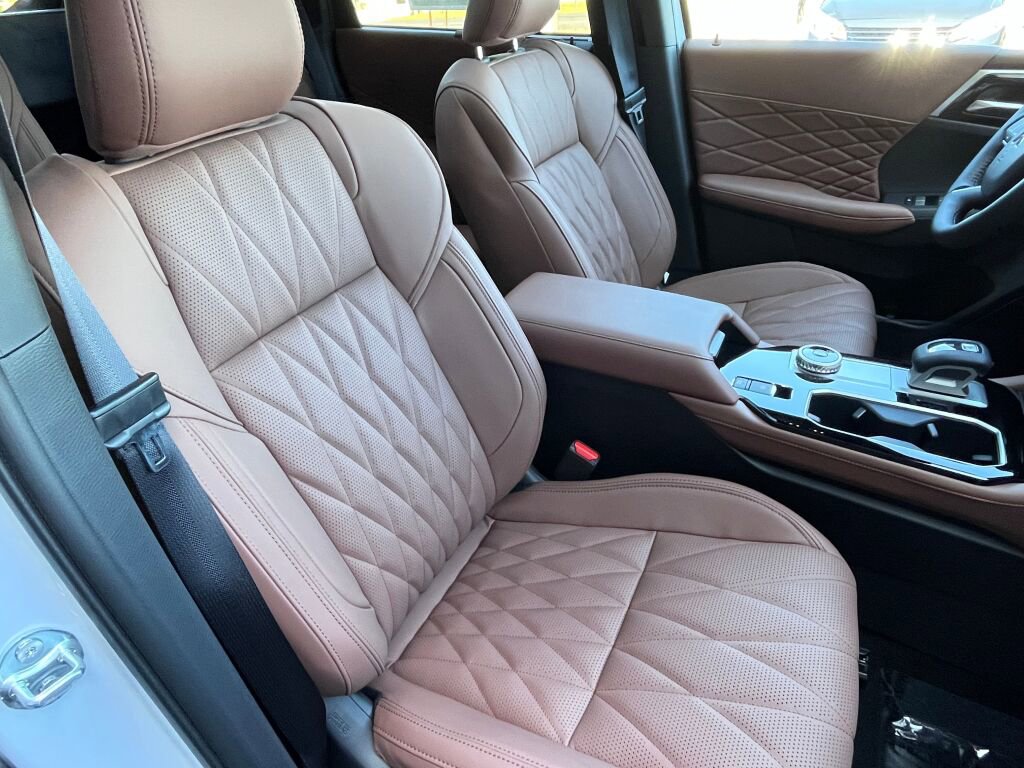 New 2025 Mitsubishi Outlander SEL image 31