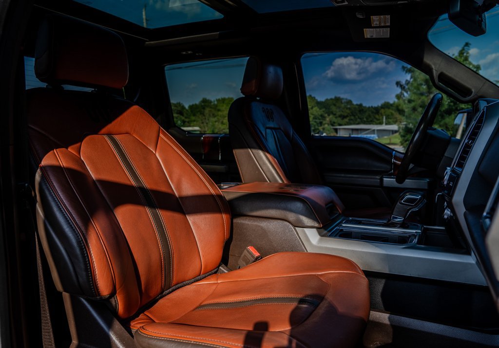 Used 2018 Ford F150 King Ranch w/ Equipment Group 601A Luxury AWD/4WD image 31