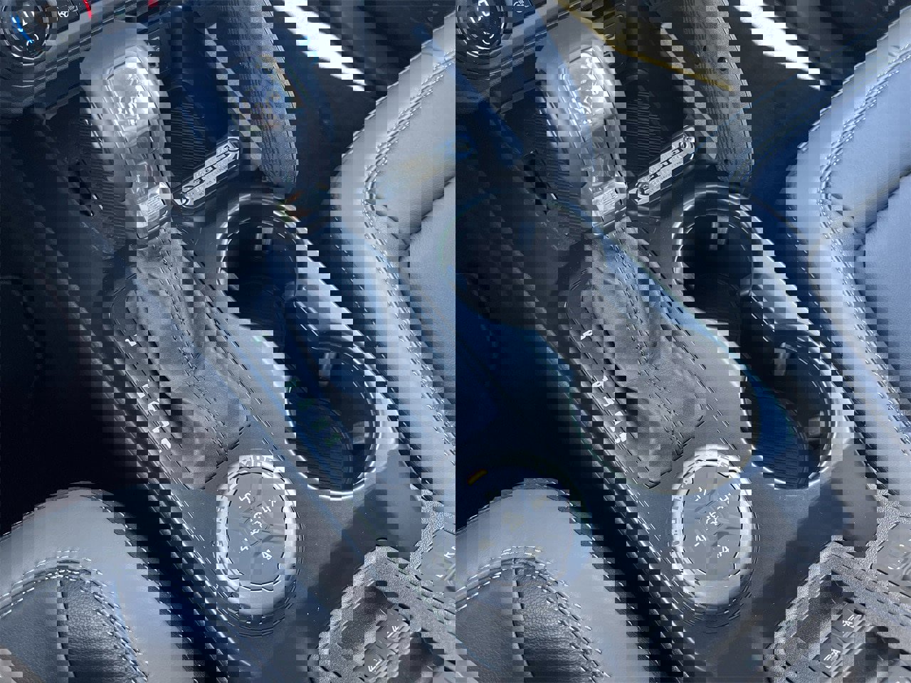 New 2025 Ford Bronco Outer Banks w/ Sasquatch Package AWD/4WD image 8