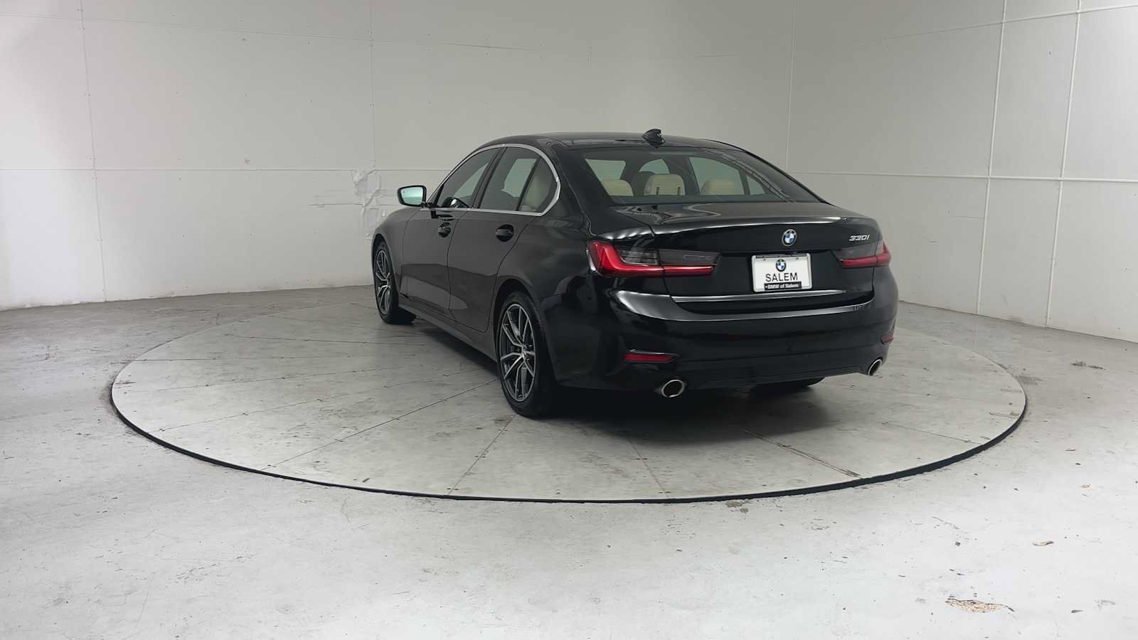 Used 2020 BMW 330i Sedan w/ Convenience Package RWD image 3