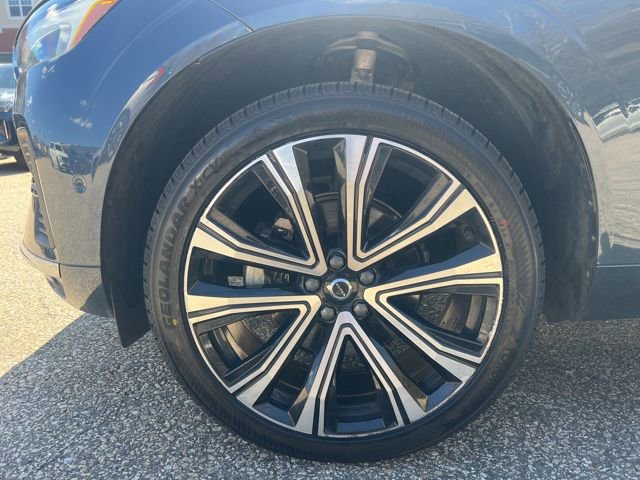 Certified 2023 Volvo XC60 B5 Ultimate w/ Protection Package AWD/4WD image 12