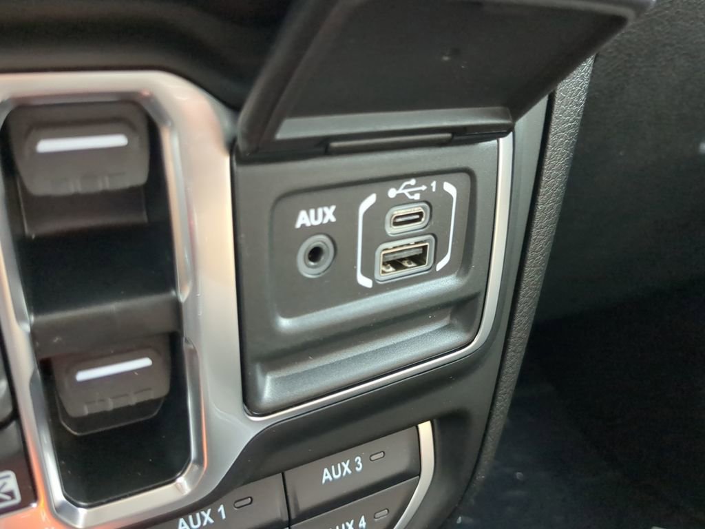 New 2025 Jeep Gladiator Rubicon image 7