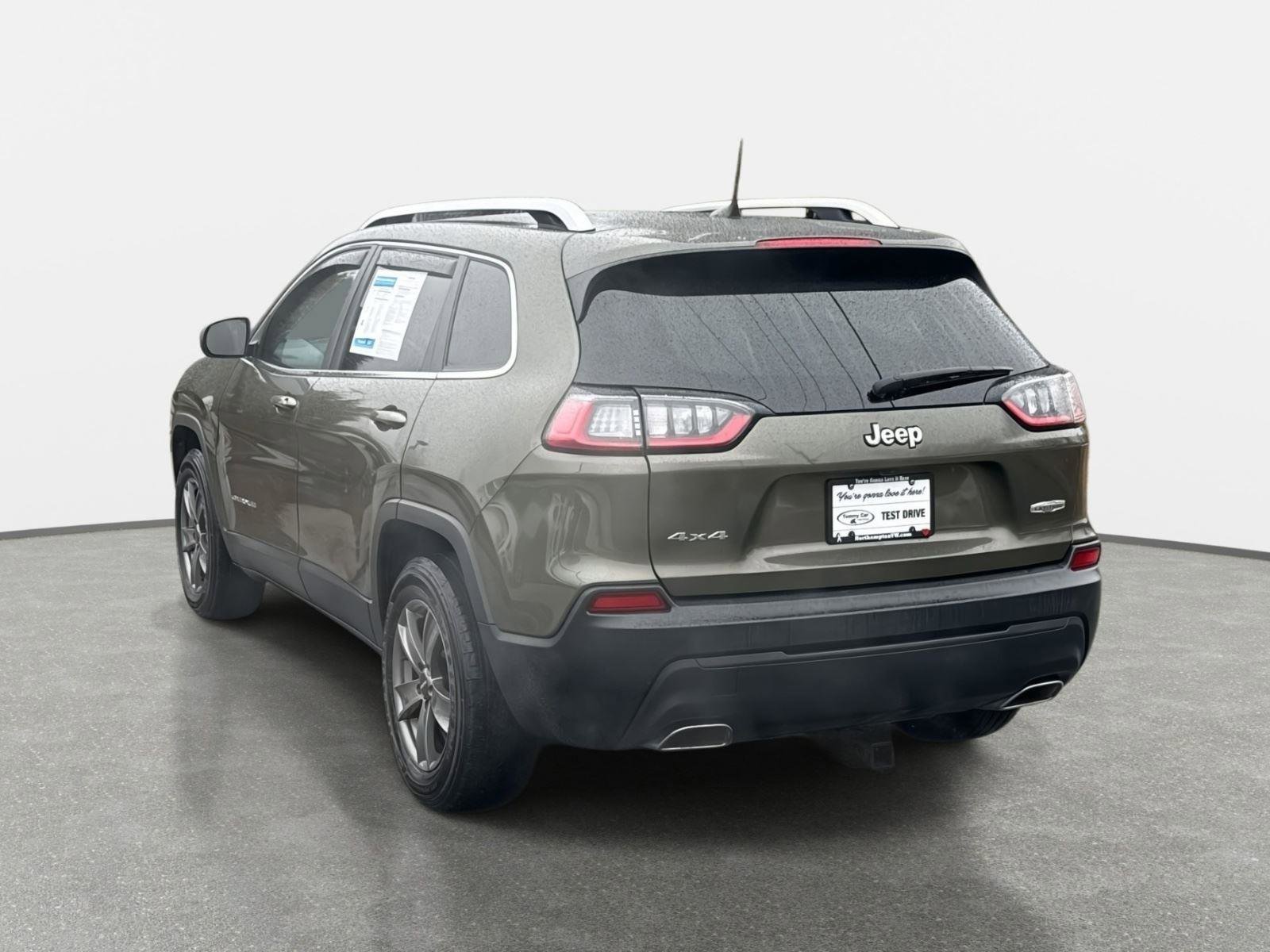 Used 2019 Jeep Cherokee Latitude Plus w/ Cold Weather Group image 7