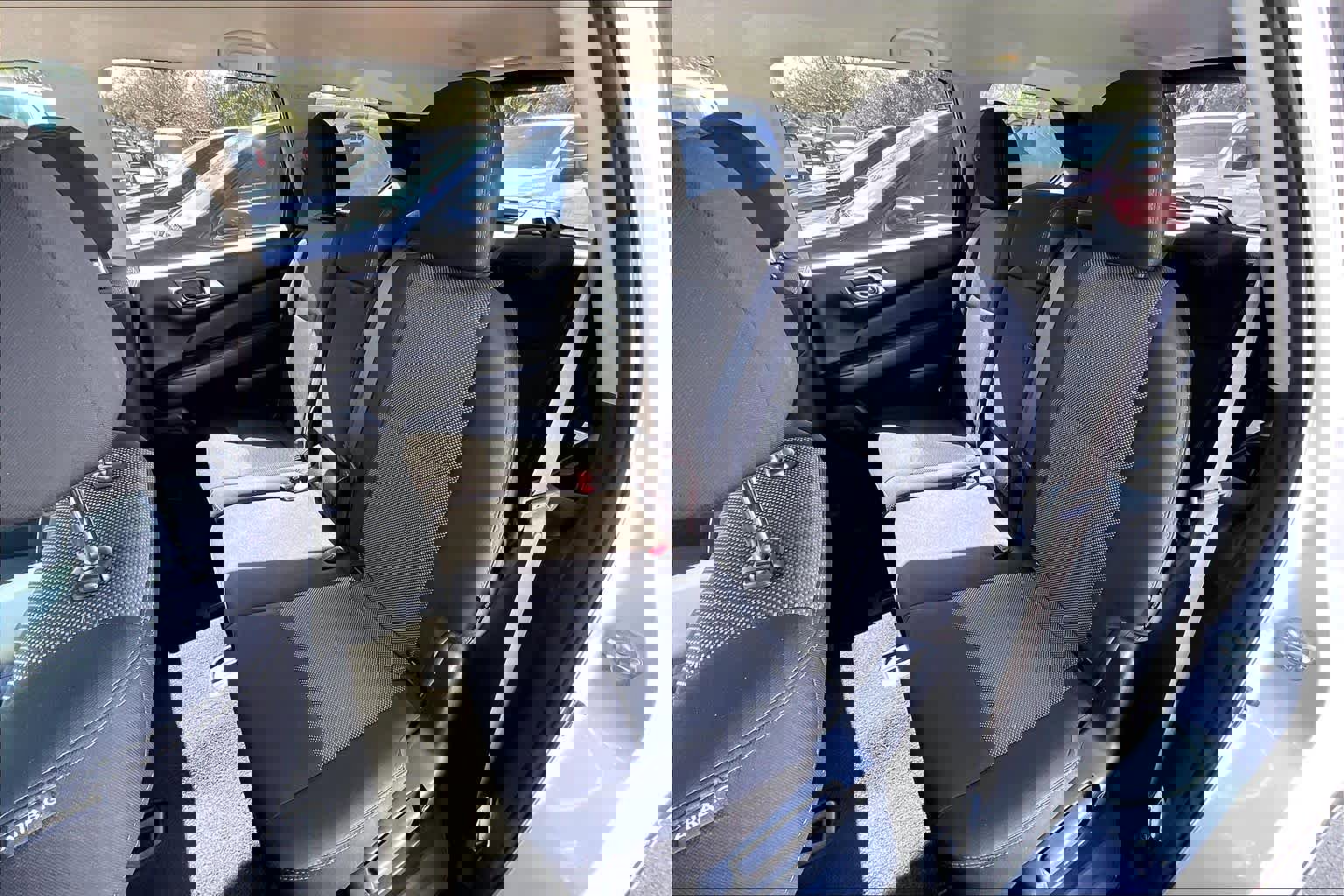 Used 2018 Nissan Pathfinder SV image 25