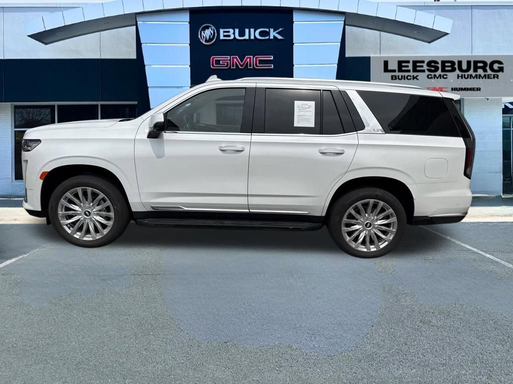Used 2024 Cadillac Escalade Premium Luxury AWD/4WD image 4