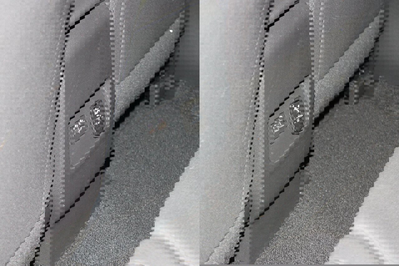 Used 2023 Nissan Frontier SV w/ SV Convenience Package image 18