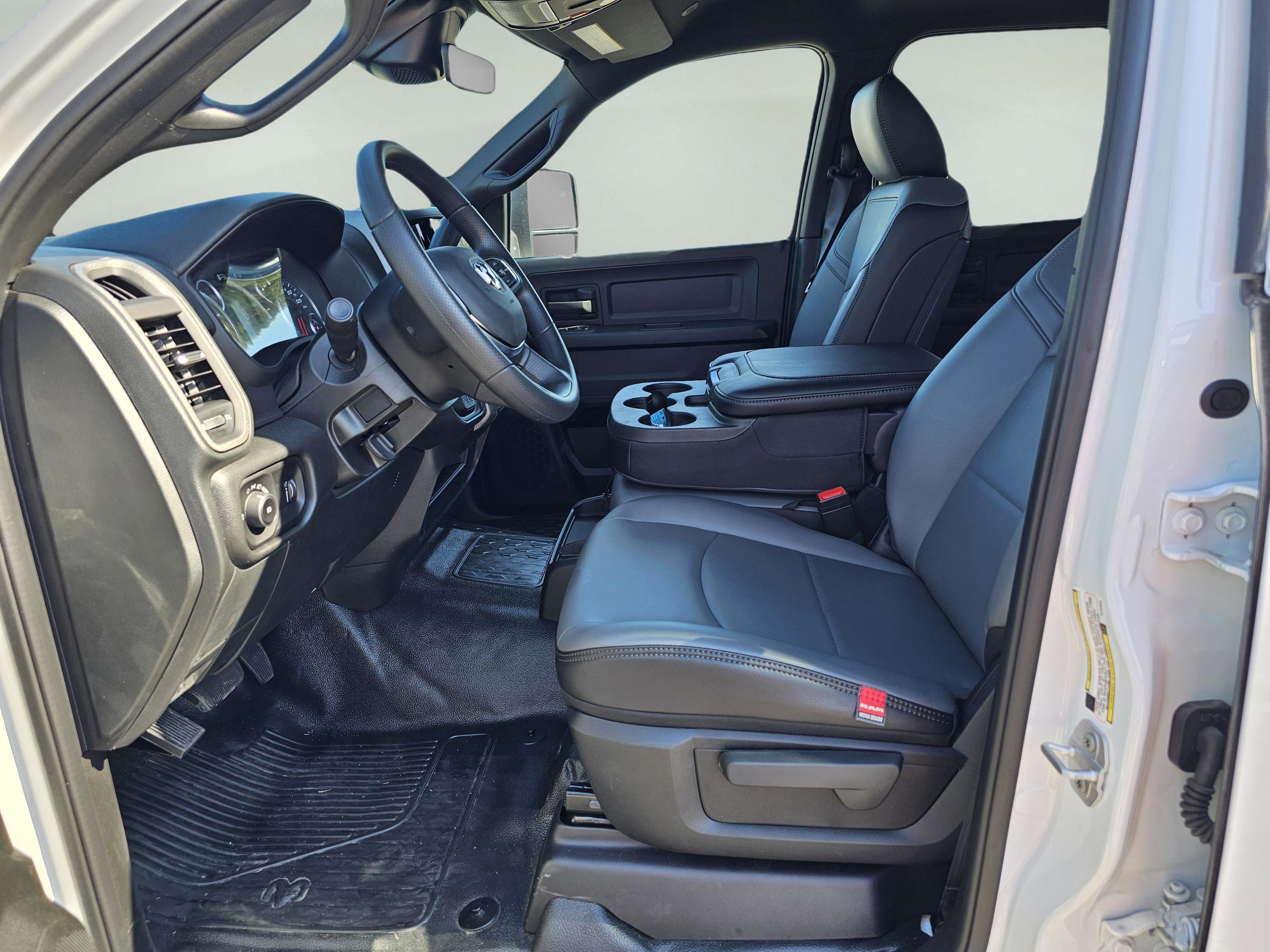New 2026 RAM 3500 Tradesman w/ Chrome Appearance Group image 17