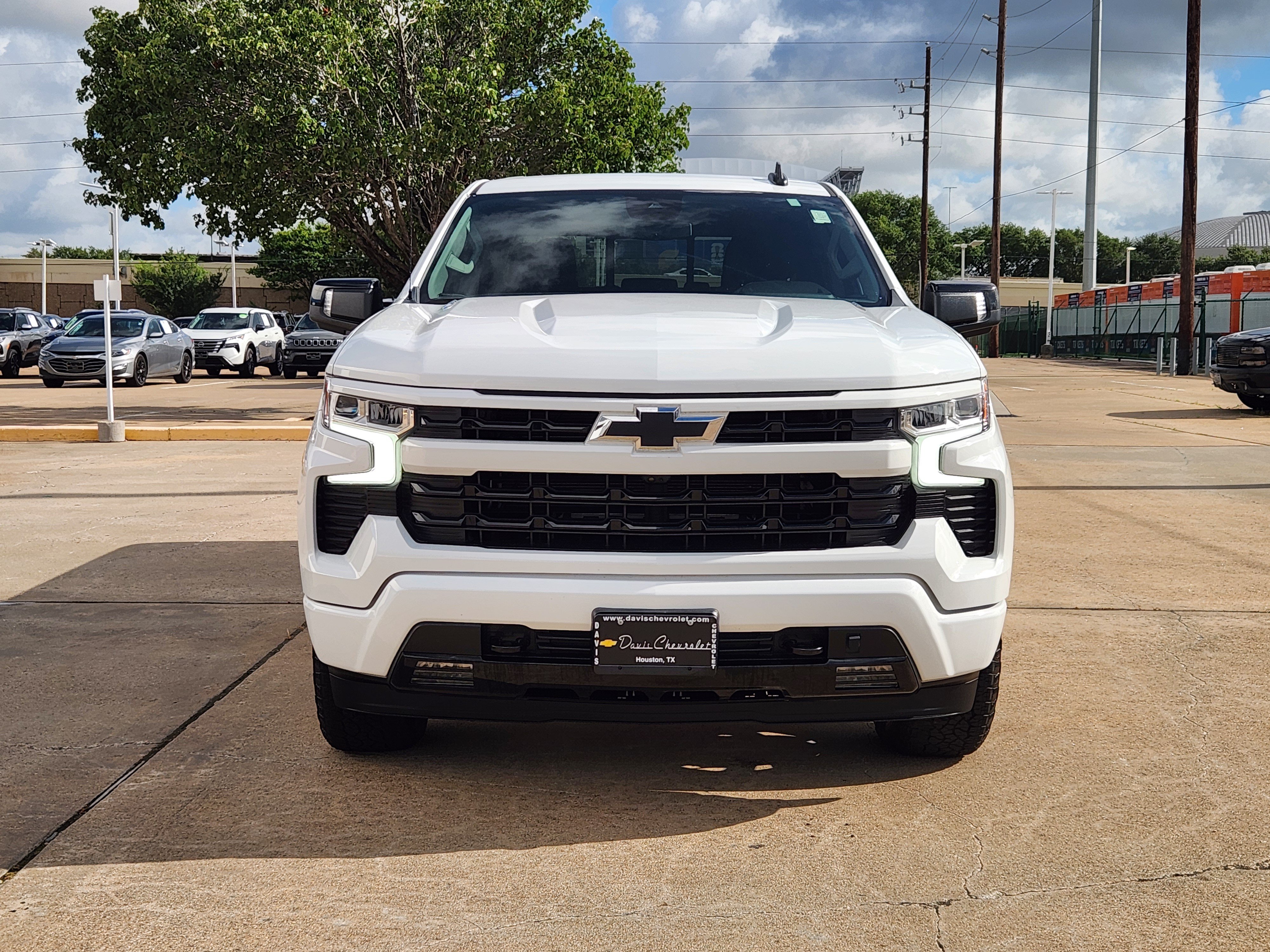 Used 2023 Chevrolet Silverado 1500 RST AWD/4WD image 3