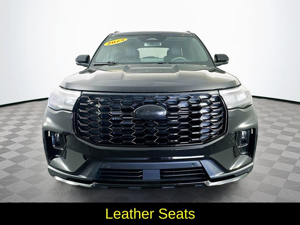 Used 2025 Ford Explorer ST w/ Sun And Sound Package AWD/4WD image 4