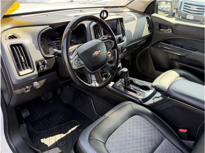 Used 2019 Chevrolet Colorado Z71 image 16