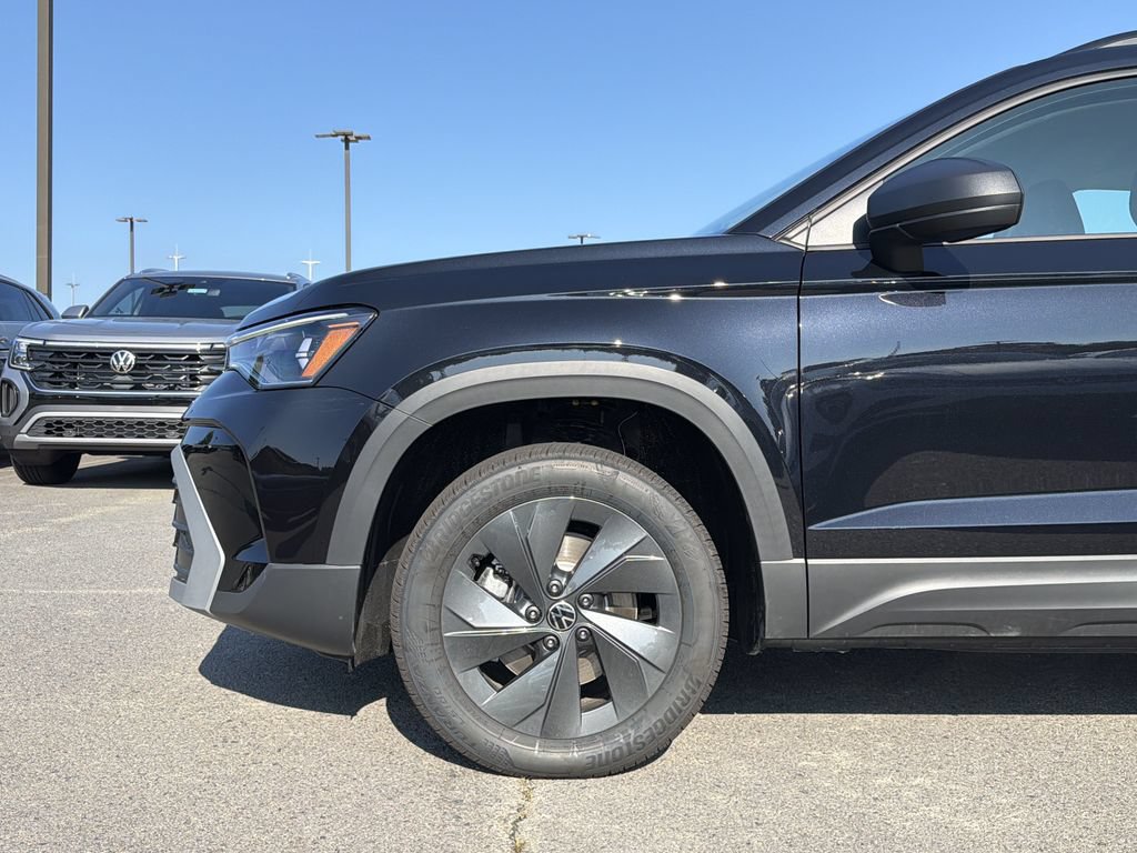 New 2026 Volkswagen Taos S FWD image 9