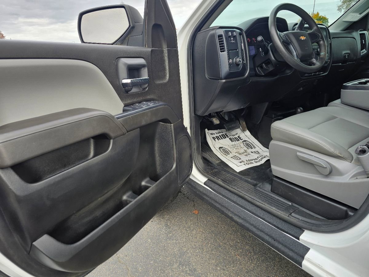 Used 2017 Chevrolet Silverado 1500 W/T w/ Trailering Package image 31