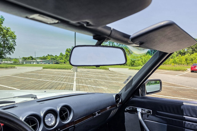 Used 1988 Mercedes-Benz 560 SL image 46