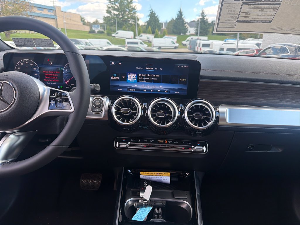 New 2026 Mercedes-Benz GLB 250 4MATIC image 18