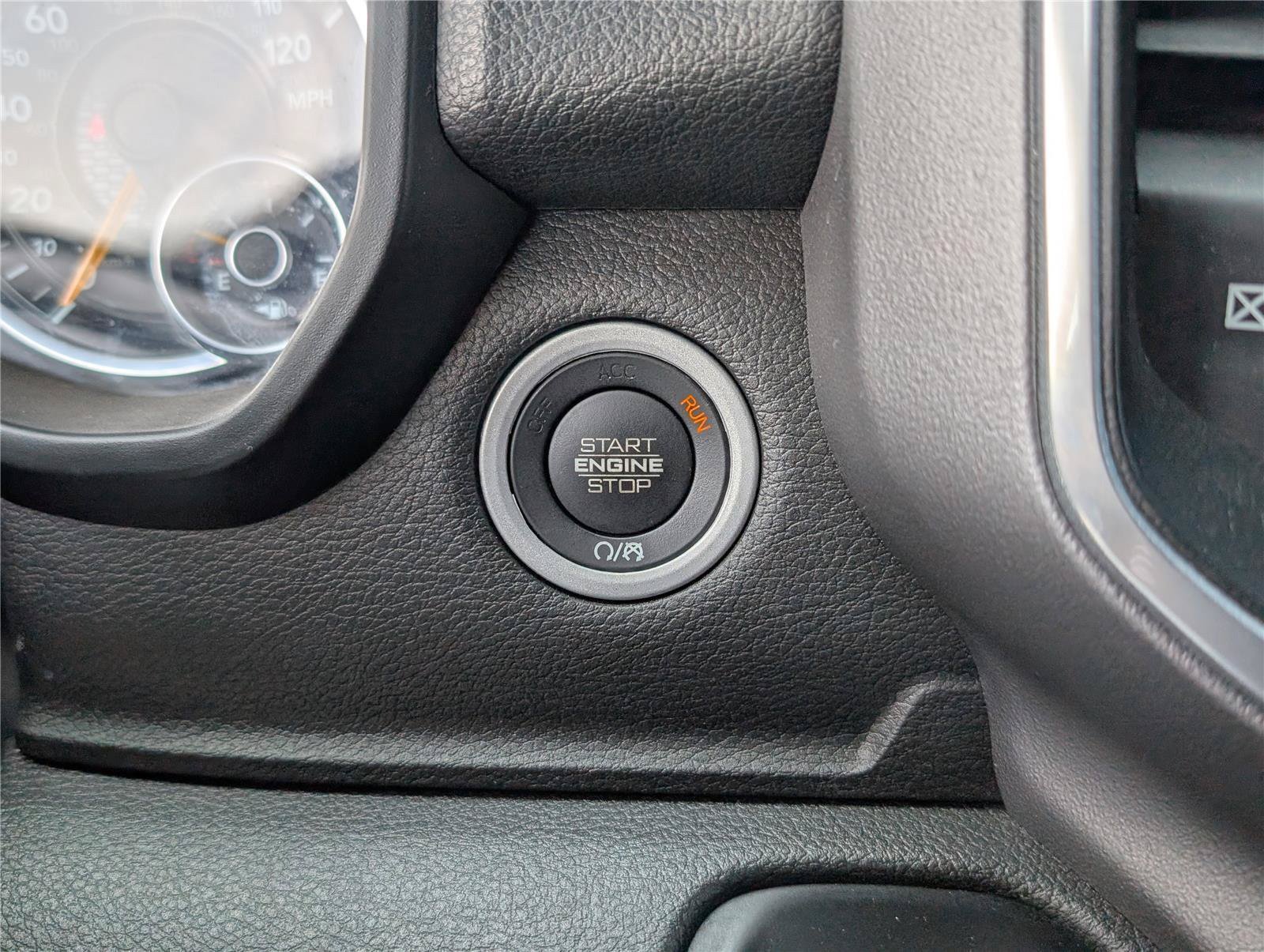 Used 2022 RAM 1500 Big Horn AWD/4WD image 22