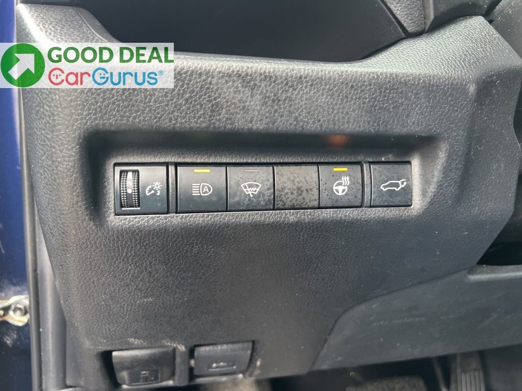 Used 2022 Toyota RAV4 XLE w/ Convenience Package image 16