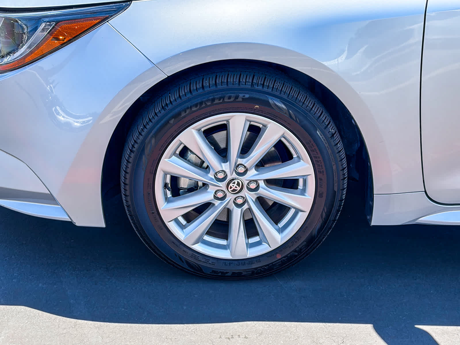 Used 2023 Toyota Corolla LE w/ LE Premium Package FWD image 9
