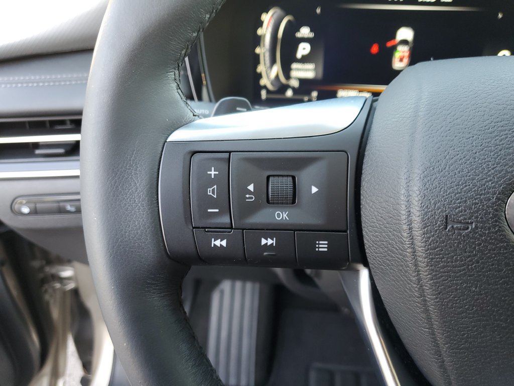 Used 2024 INFINITI QX60 Luxe w/ Vision Package FWD image 25