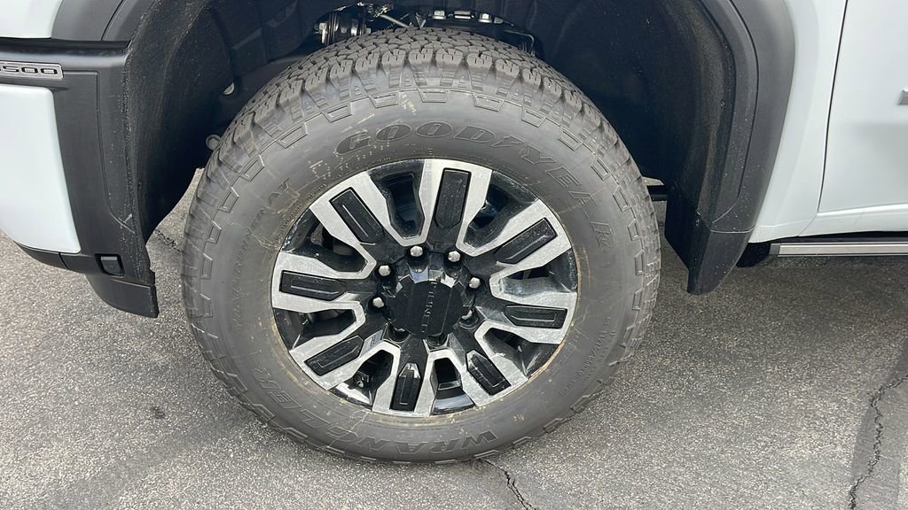 New 2026 GMC Sierra 3500 Denali Ultimate image 9