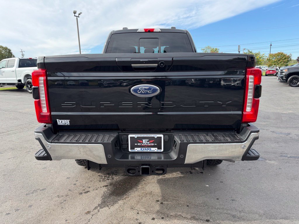 Used 2023 Ford F350 Lariat w/ Chrome Package AWD/4WD image 4