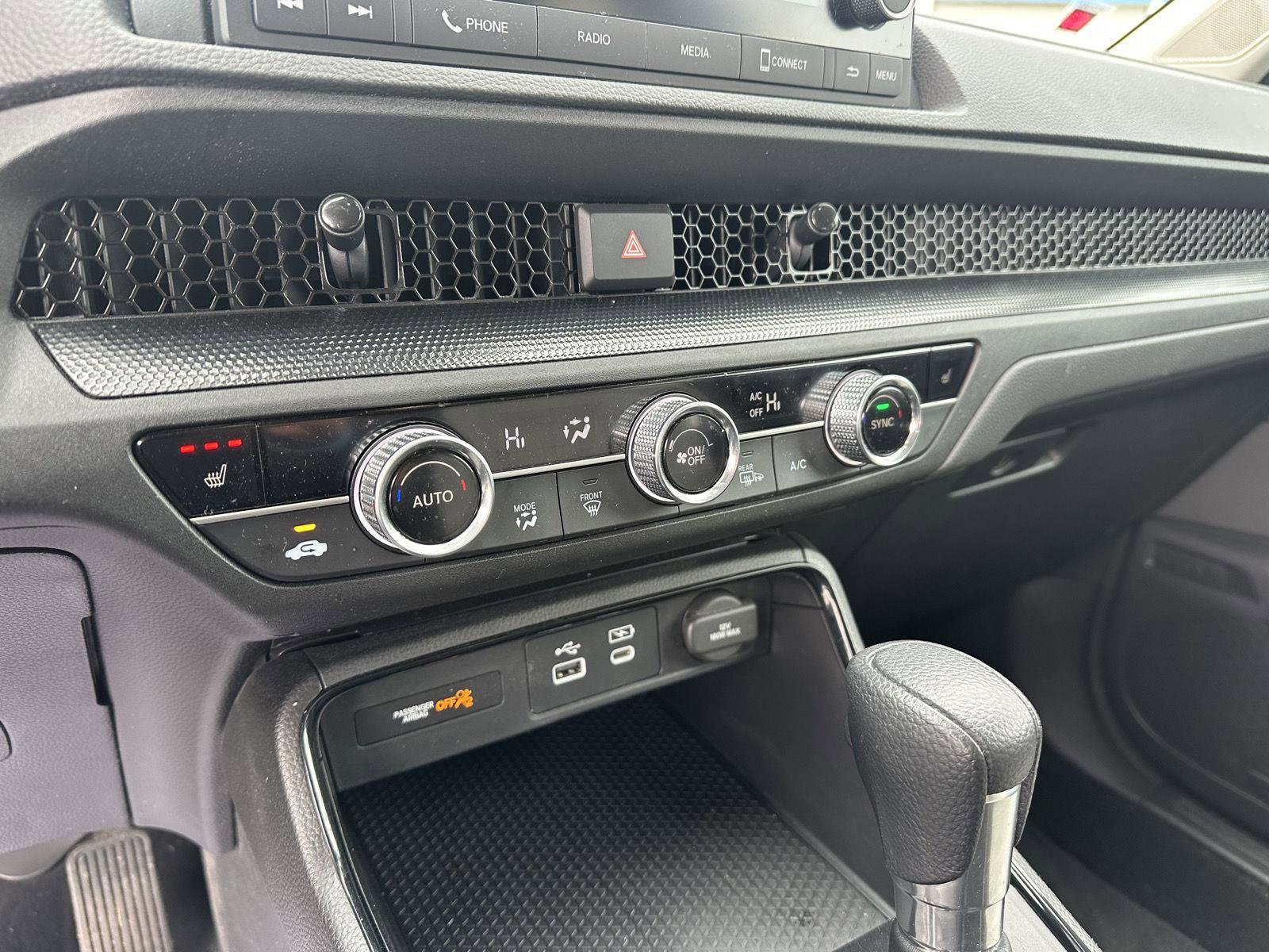 Used 2023 Honda CR-V EX image 30