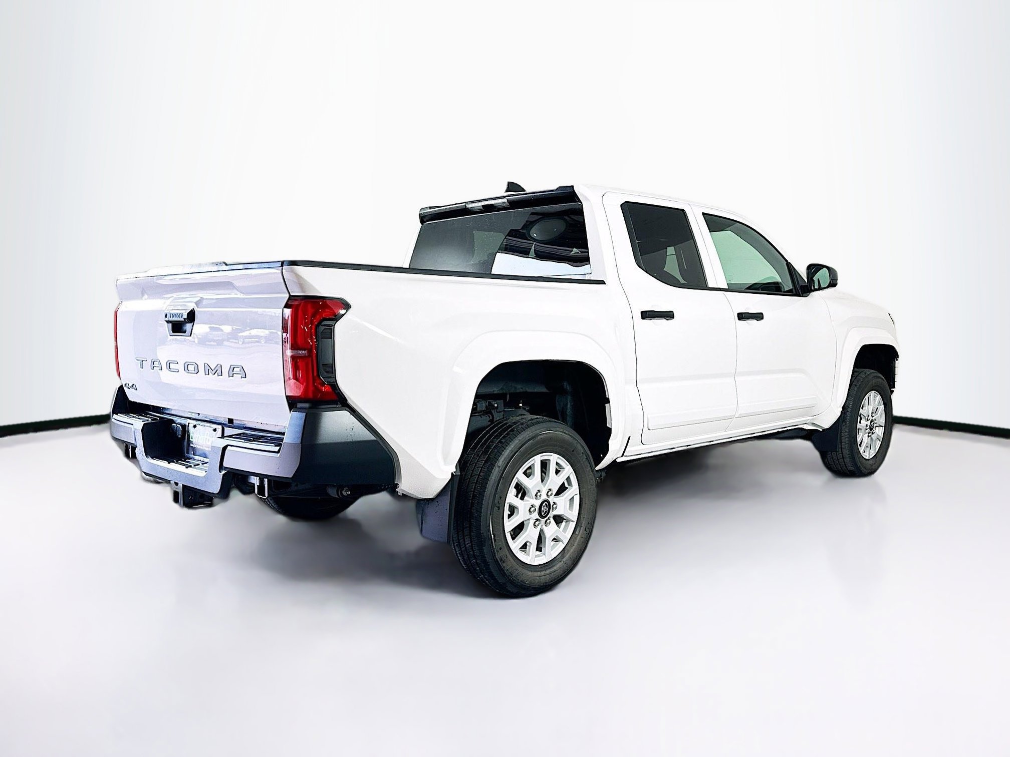 Used 2024 Toyota Tacoma SR image 9
